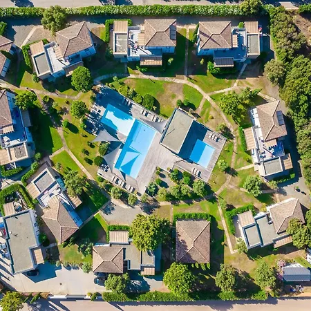 Lecci With Outdoor Pool * Porto Vecchio